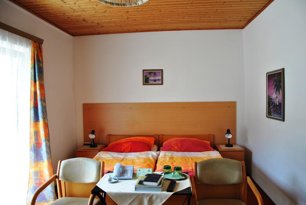 Gasthof und Pension Haunschmid Rechberg Zimmer foto